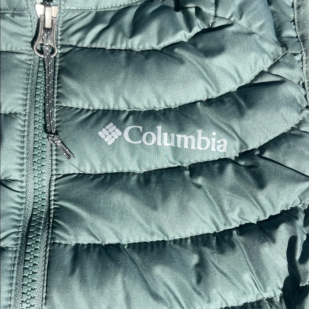 Columbia Omni Shield Sage Green Vest size xs - Picture 2 of 10